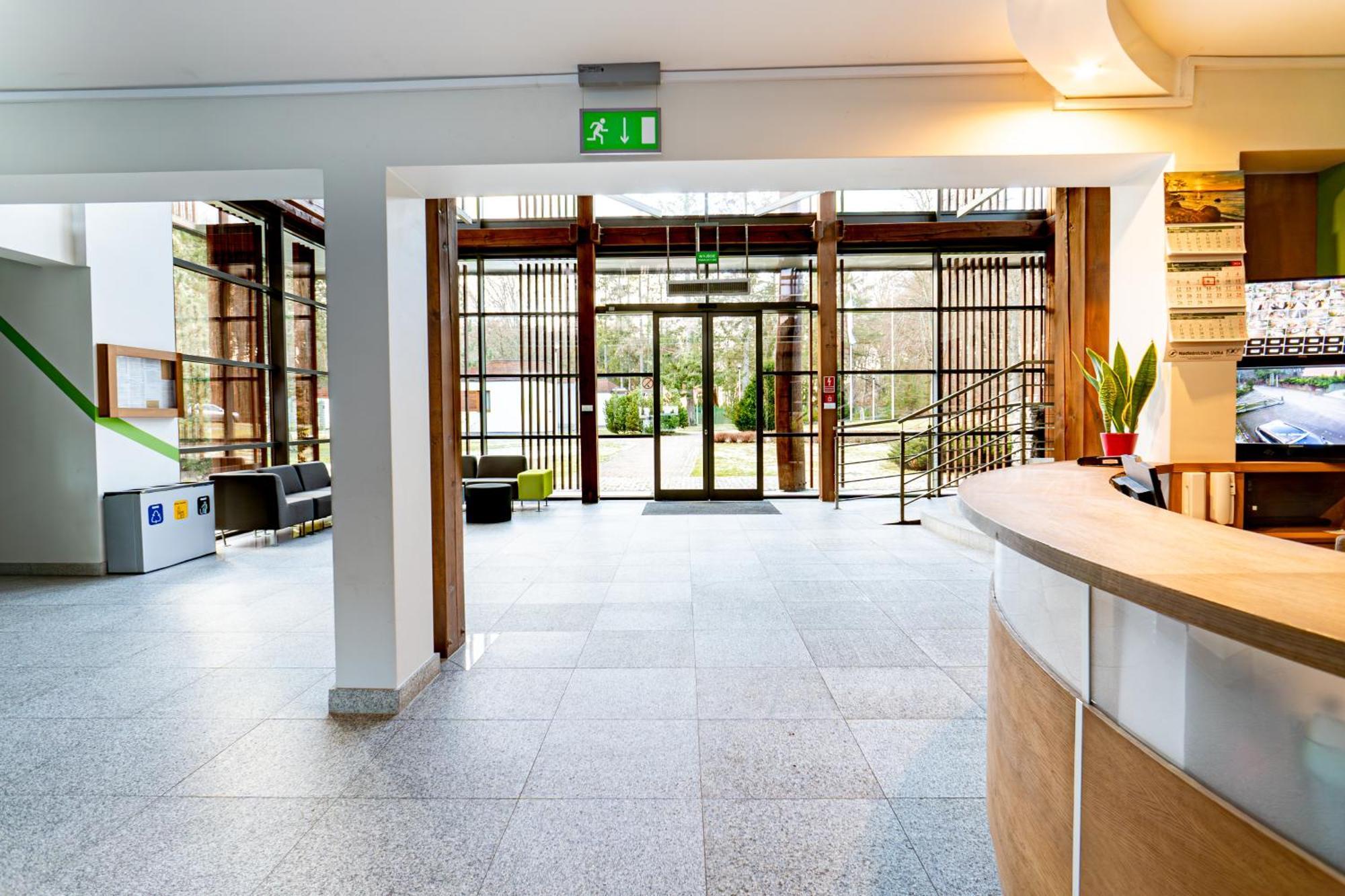 Osrodek Szkoleniowo-Wypoczynkowy "Lesnik" Hotel Ustka Luaran gambar