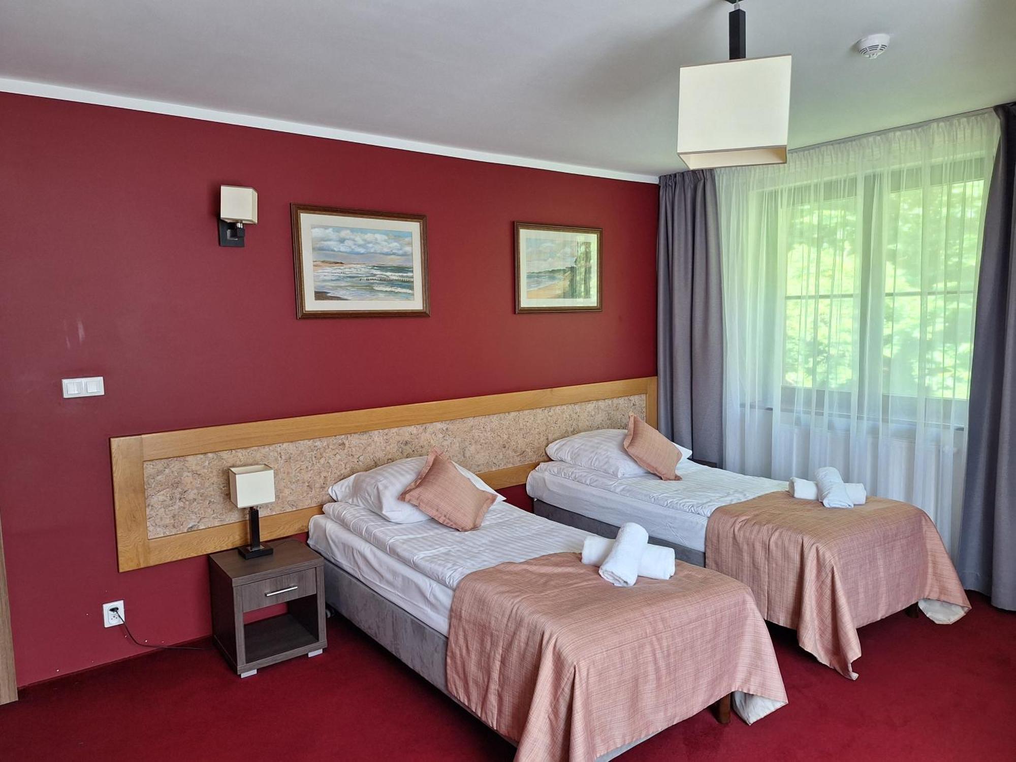 Osrodek Szkoleniowo-Wypoczynkowy "Lesnik" Hotel Ustka Luaran gambar