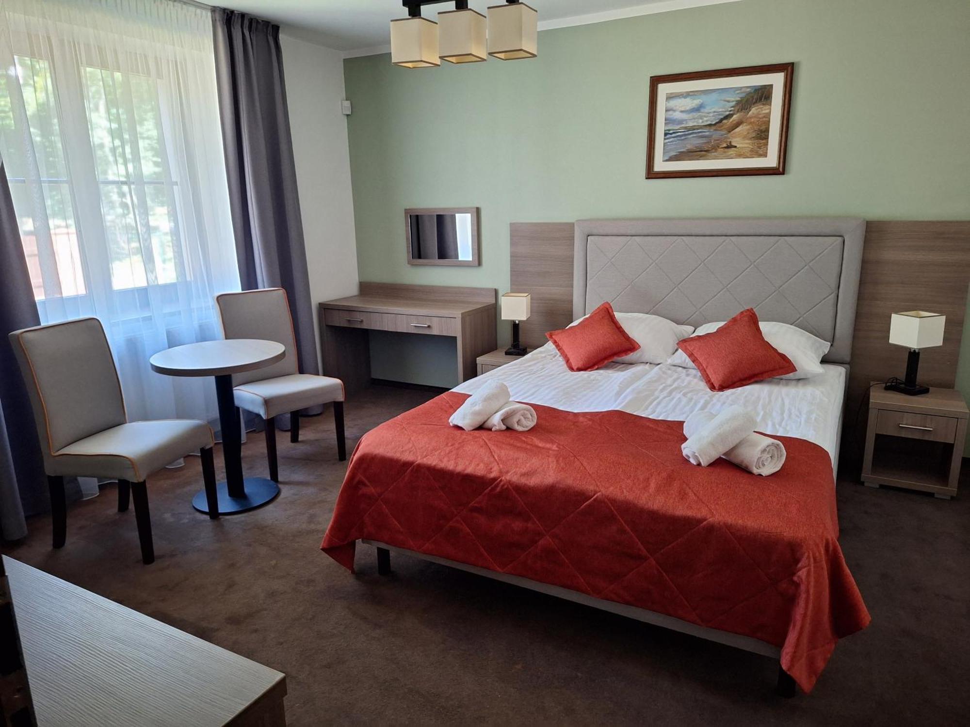 Osrodek Szkoleniowo-Wypoczynkowy "Lesnik" Hotel Ustka Luaran gambar