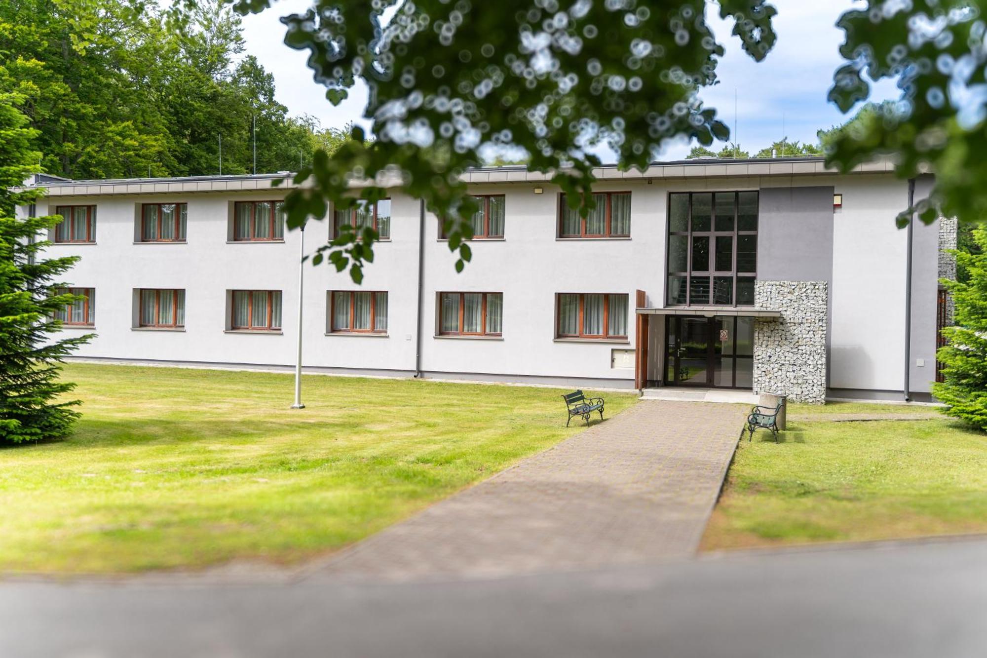 Osrodek Szkoleniowo-Wypoczynkowy "Lesnik" Hotel Ustka Luaran gambar