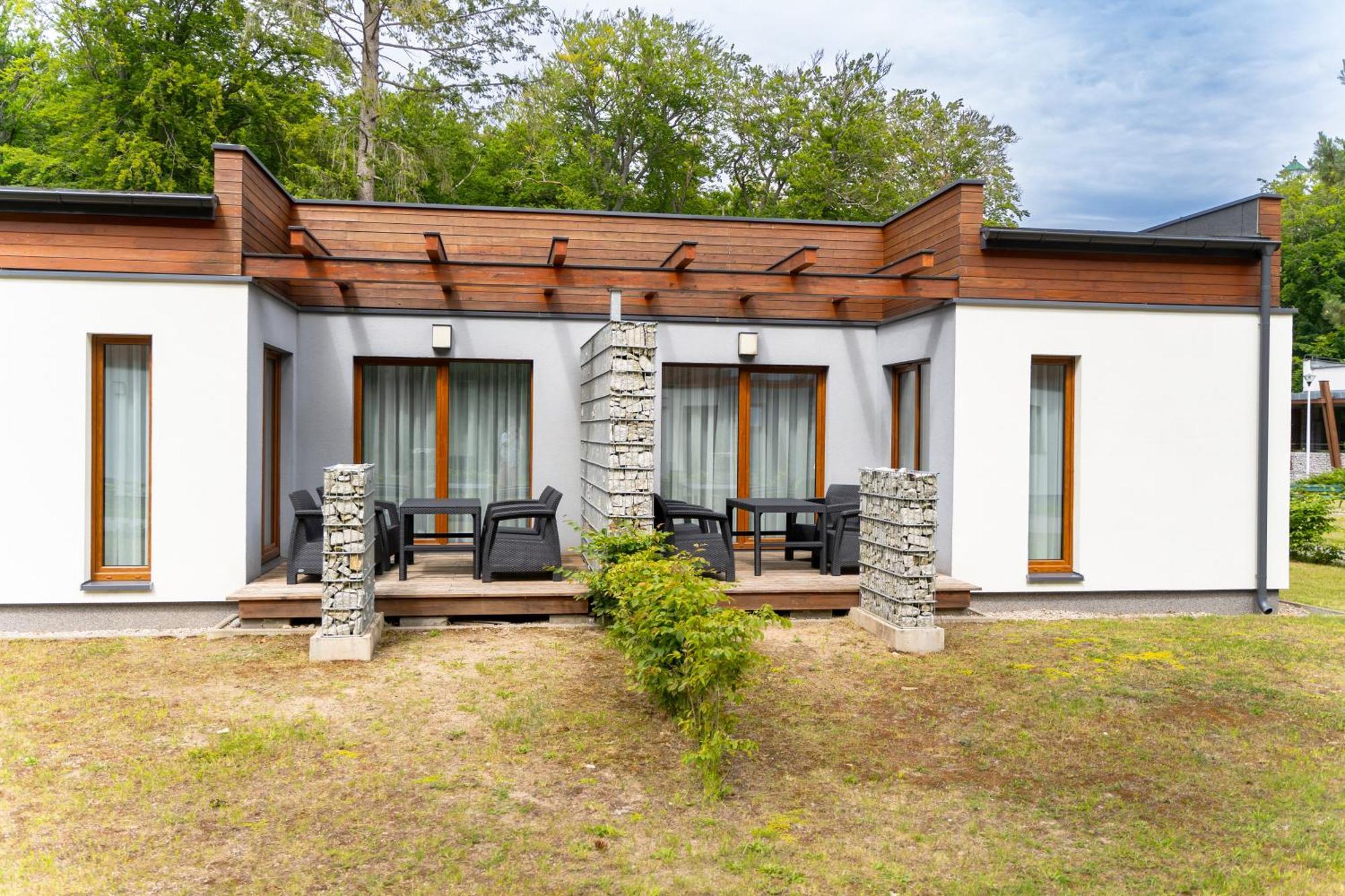 Osrodek Szkoleniowo-Wypoczynkowy "Lesnik" Hotel Ustka Luaran gambar