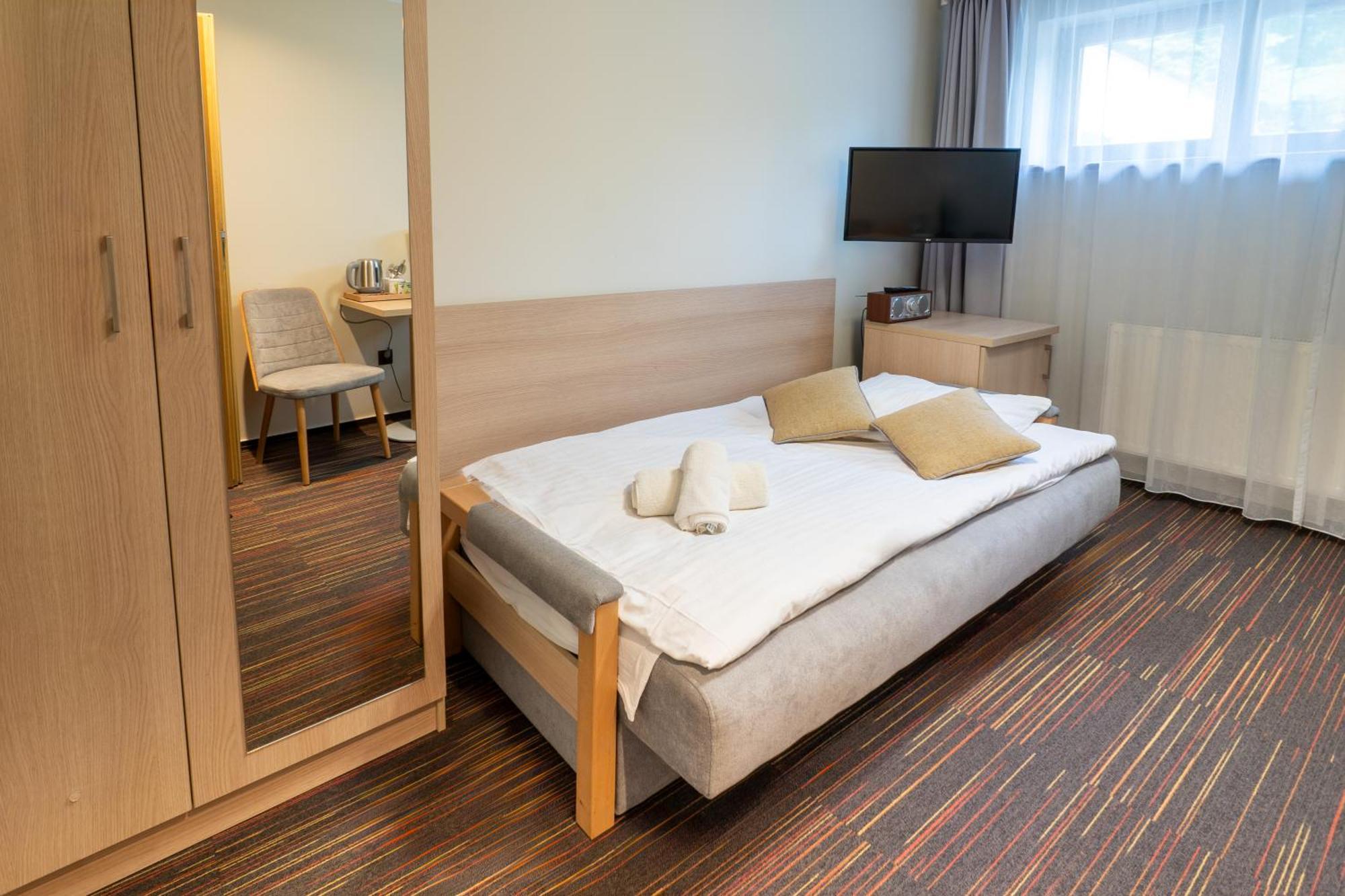 Osrodek Szkoleniowo-Wypoczynkowy "Lesnik" Hotel Ustka Luaran gambar