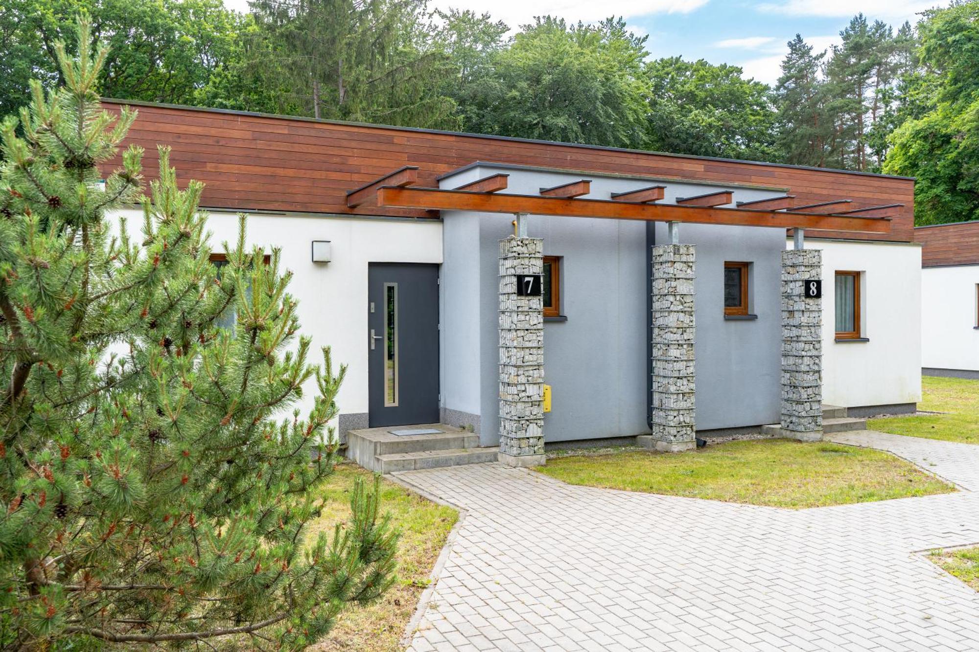 Osrodek Szkoleniowo-Wypoczynkowy "Lesnik" Hotel Ustka Luaran gambar